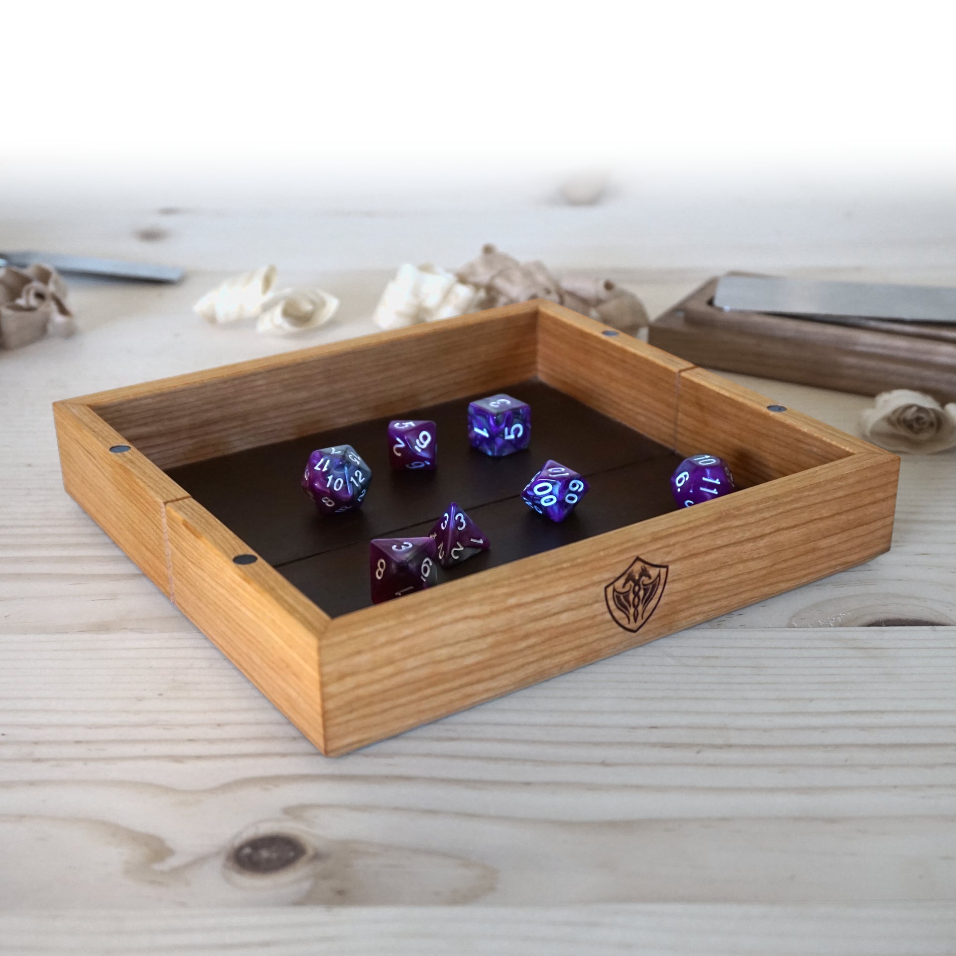 Forged Dice Co. Dice Arena ローリングトレイとストレージ あらゆるダイスゲーム、D&D、RPGゲームに対応 パープル Buy Arena Dice Box \u0026 Dice Tray Online | Forged Gaming